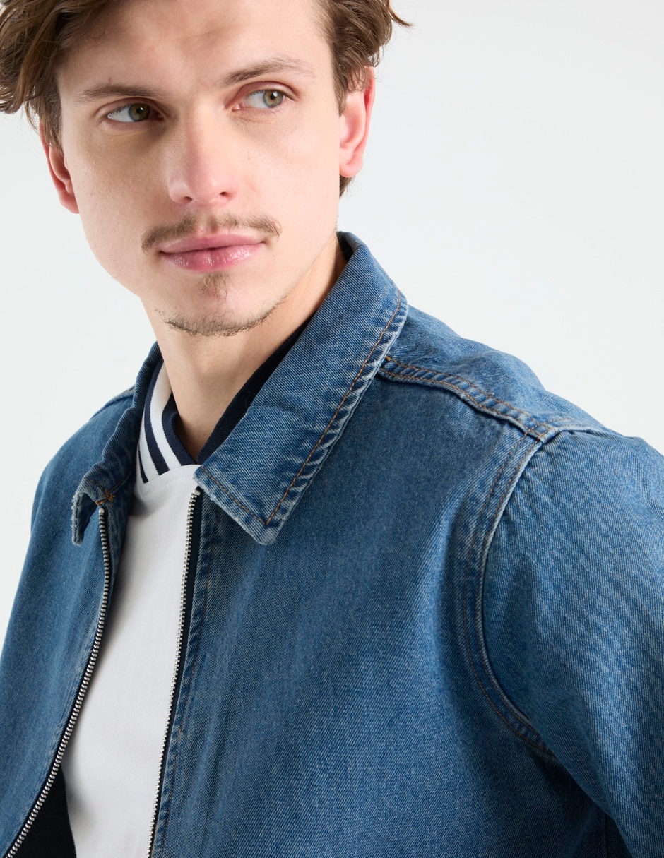 Chamarra bomber de mezclilla con bolsillos para hombre 4