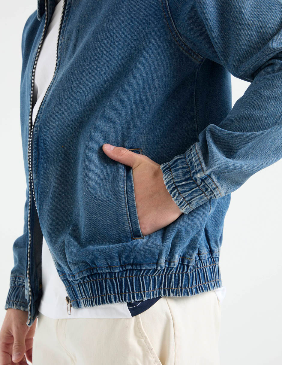 Chamarra bomber de mezclilla con bolsillos para hombre 5